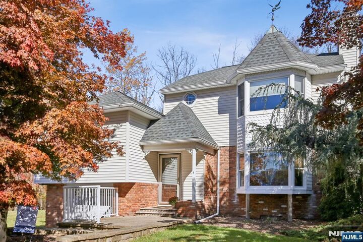 4 Ledgewood Trail  Kinnelon Borough NJ 07405 photo