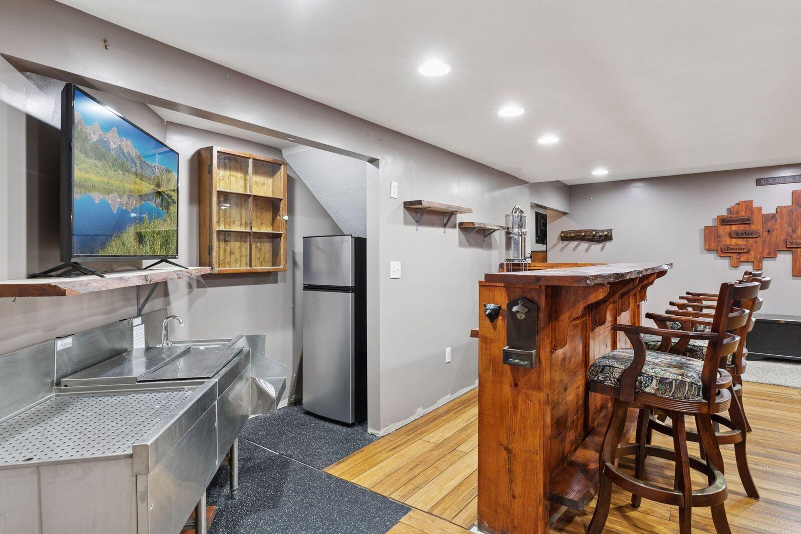 Property Photo: 582 Country Oaks Lane WI 54022