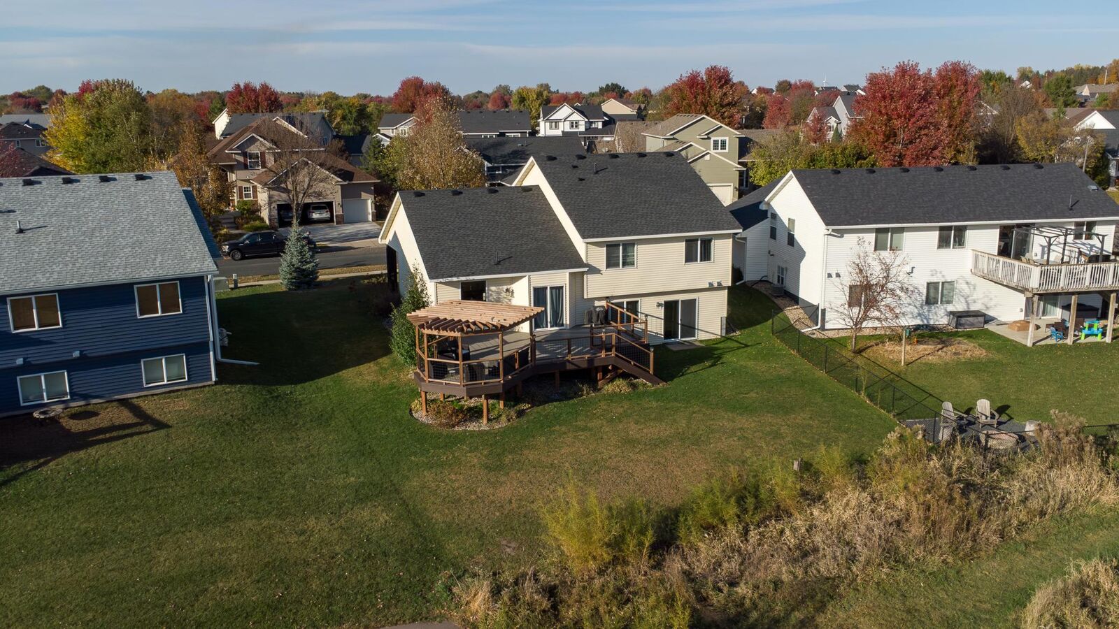 Property Photo:  1020 Abbey Road  MN 55057