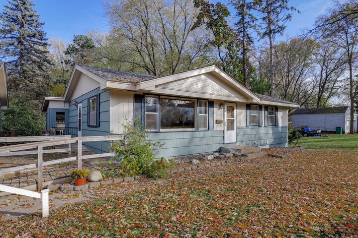 Property Photo: 412 4th Avenue S MN 55371