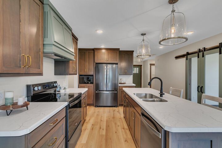 Property Photo:  5815 Rivers Edge Drive  MN 56303