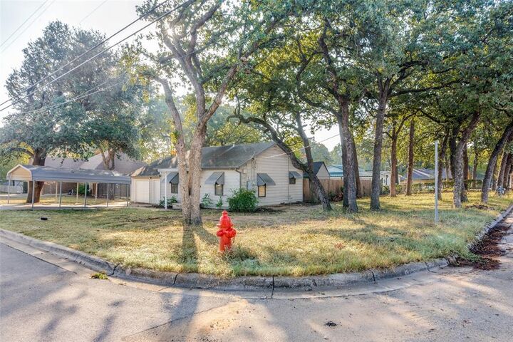 Property Photo: 7521 Pawnee TX 76135