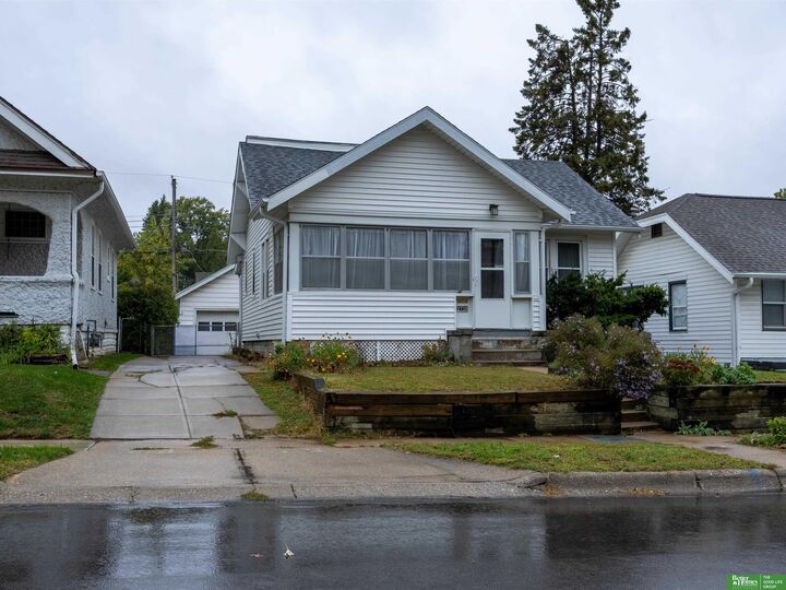 Property Photo: 2730 N 48th Avenue NE 68104