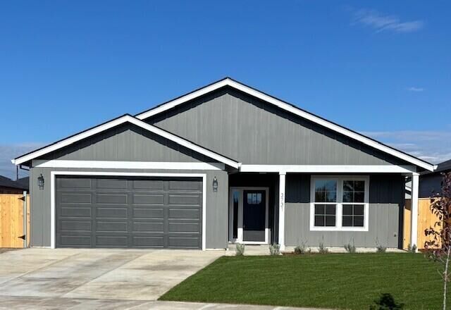 Property Photo: 3731 Ford Drive OR 97504