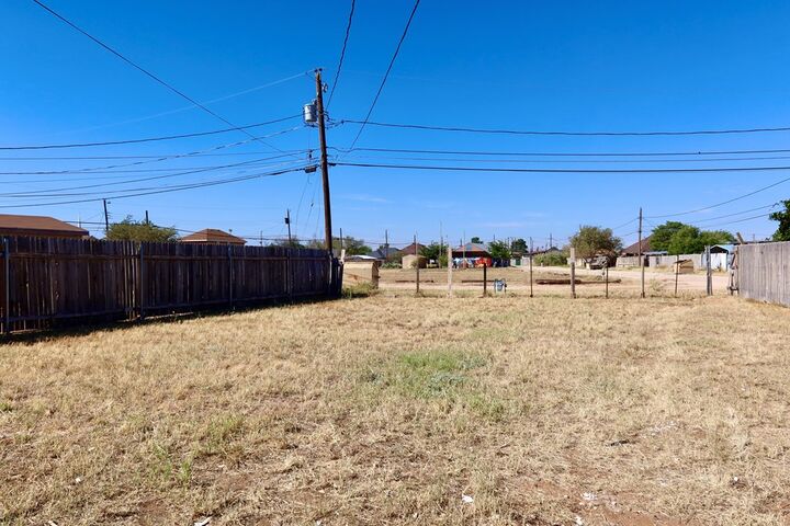 Property Photo: 506 Devonian Dr TX 79703