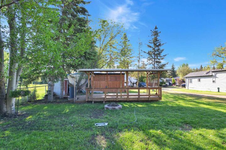 Property Photo:  12040 Township Road 422 16  AB T0C 2J0 