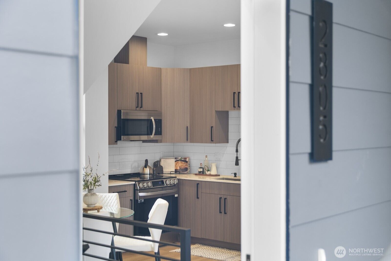 Property Photo:  2805 S Grand Street  WA 98144