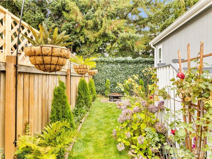 Property Photo:  602  29th Street SE 39  WA 98002 