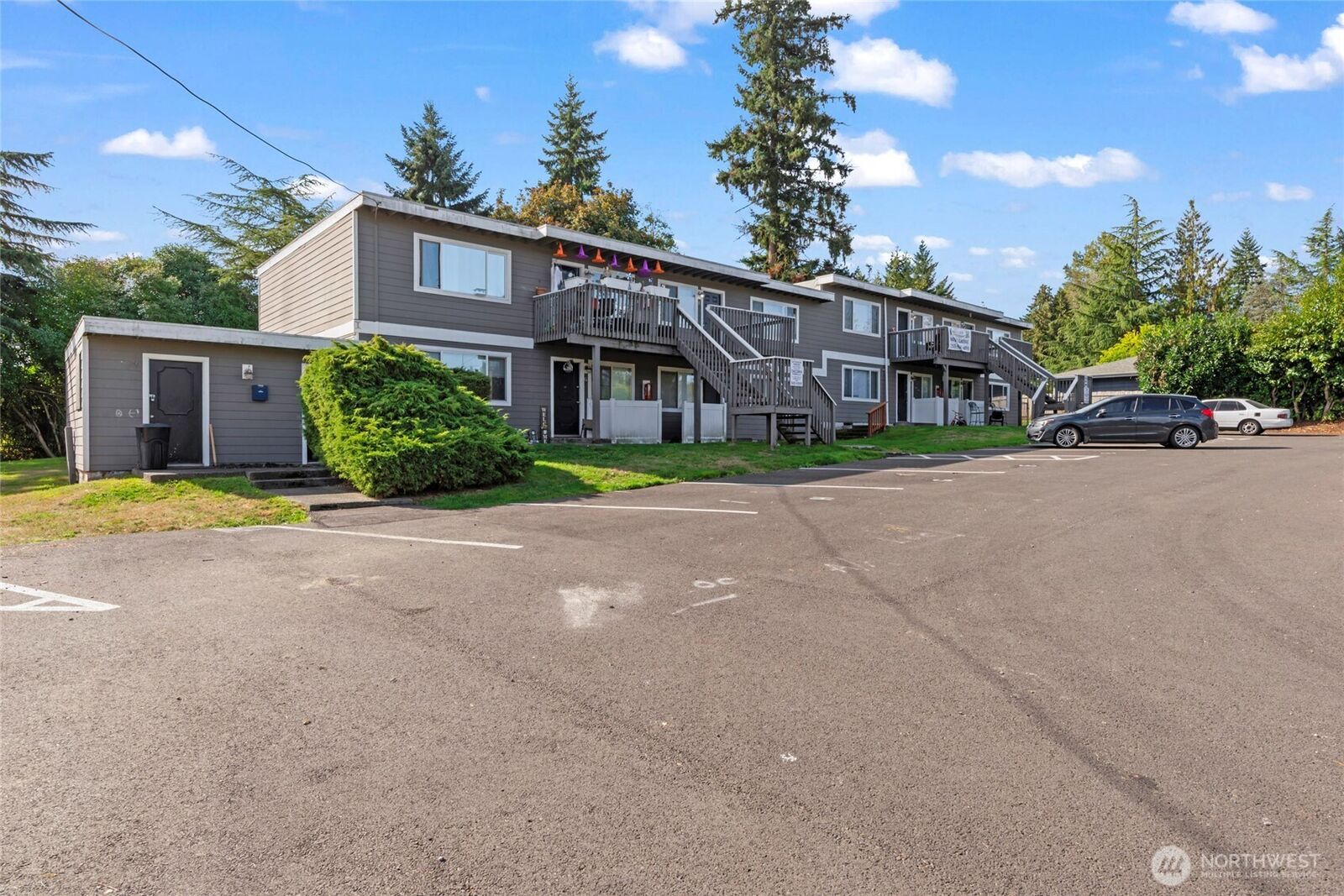 Property Photo:  6608  106th Street  WA 98373 