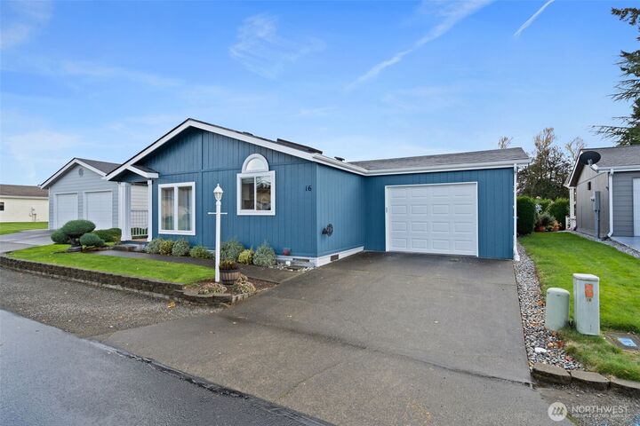Property Photo:  1918  Harrison Avenue 16  WA 98531 