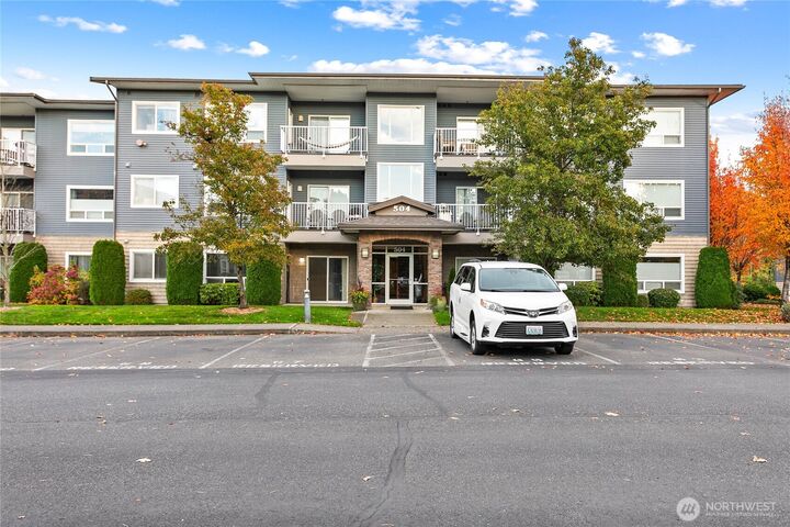 Property Photo: 504 Darby Drive 110 WA 98225