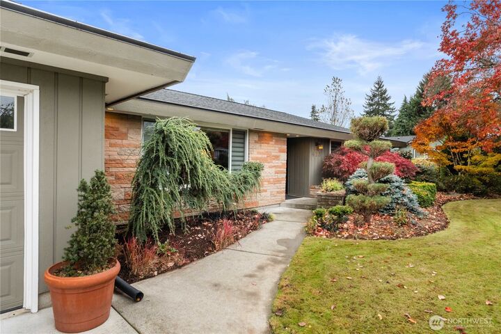 Property Photo: 415 21 Street NW WA 98371