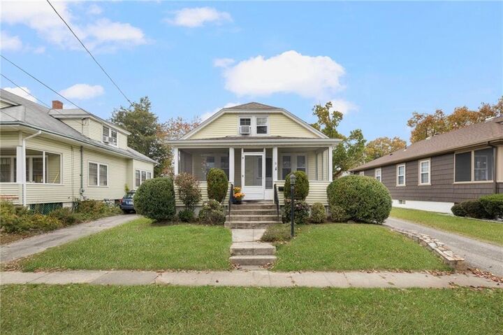 Property Photo:  31 Longwood Avenue  RI 02888