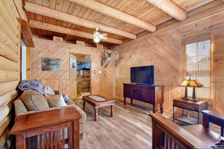 Property Photo:  920 Pebble Beach Dr NW  TX 78063 