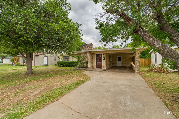 Property Photo:  2609 W Beauregard Avenue  TX 76901 
