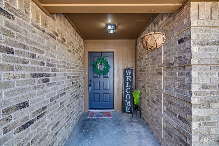 Property Photo:  1613 Idaho Ave  TX 76904