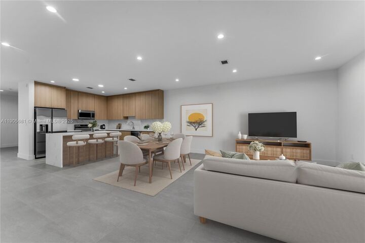 Property Photo:  12101 SW 93rd St  FL 33186