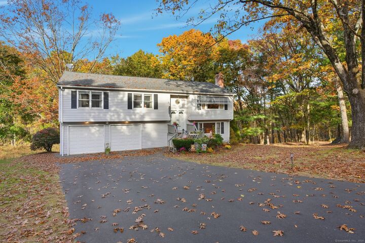 Property Photo: 4 Woodland Hollow Street CT 06096