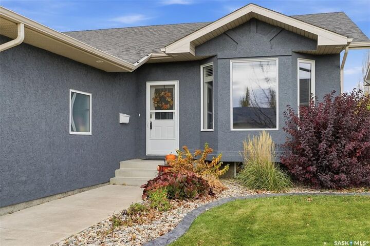 Photo de la propriété: 107 Carr Crescent SK S7S 1M3