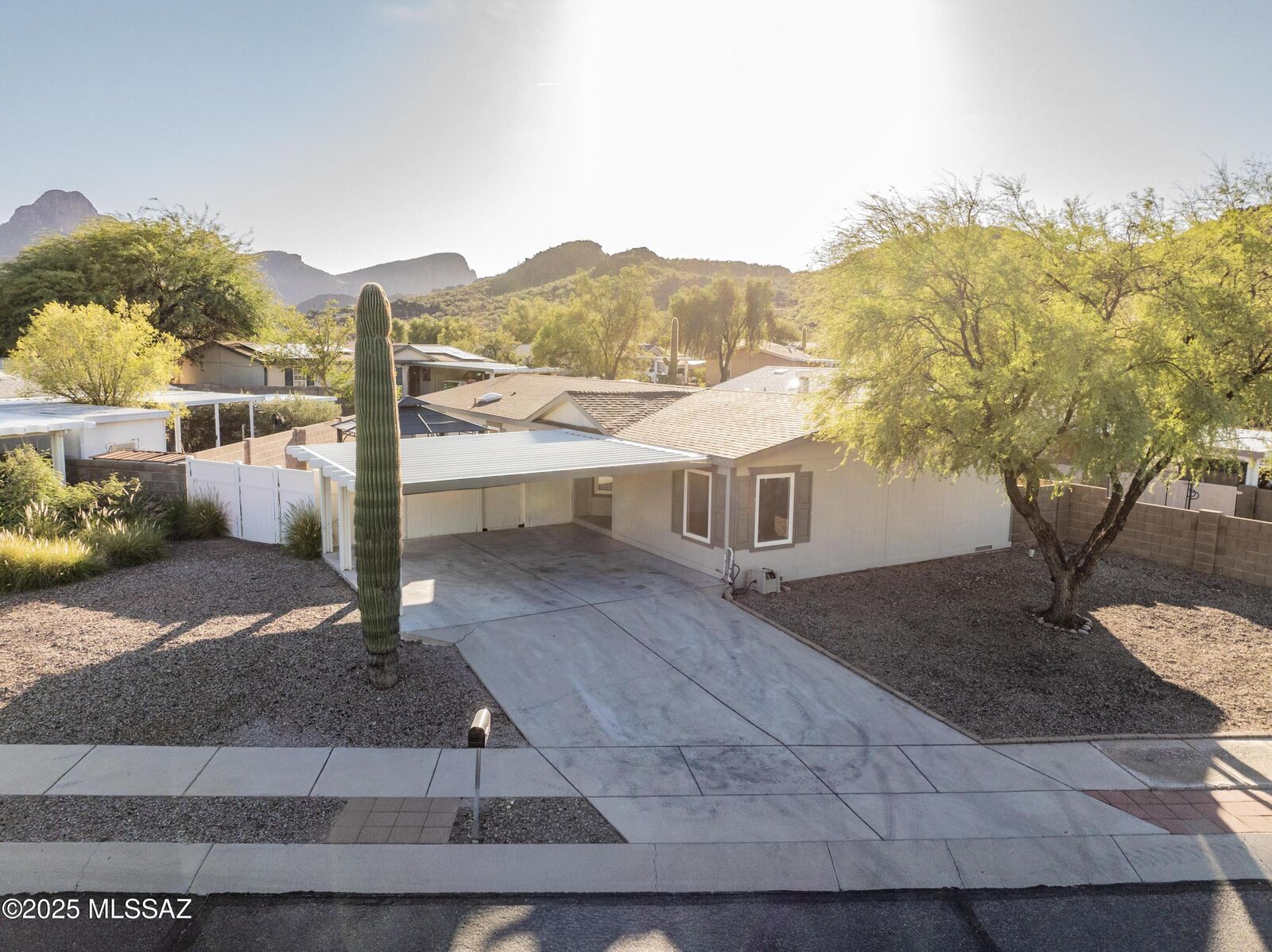 Property Photo: 9011 N Valgrind Lane AZ 85743