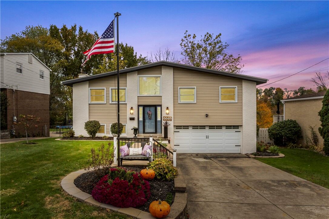 Property Photo:  4426 Helmar Drive  PA 15146 