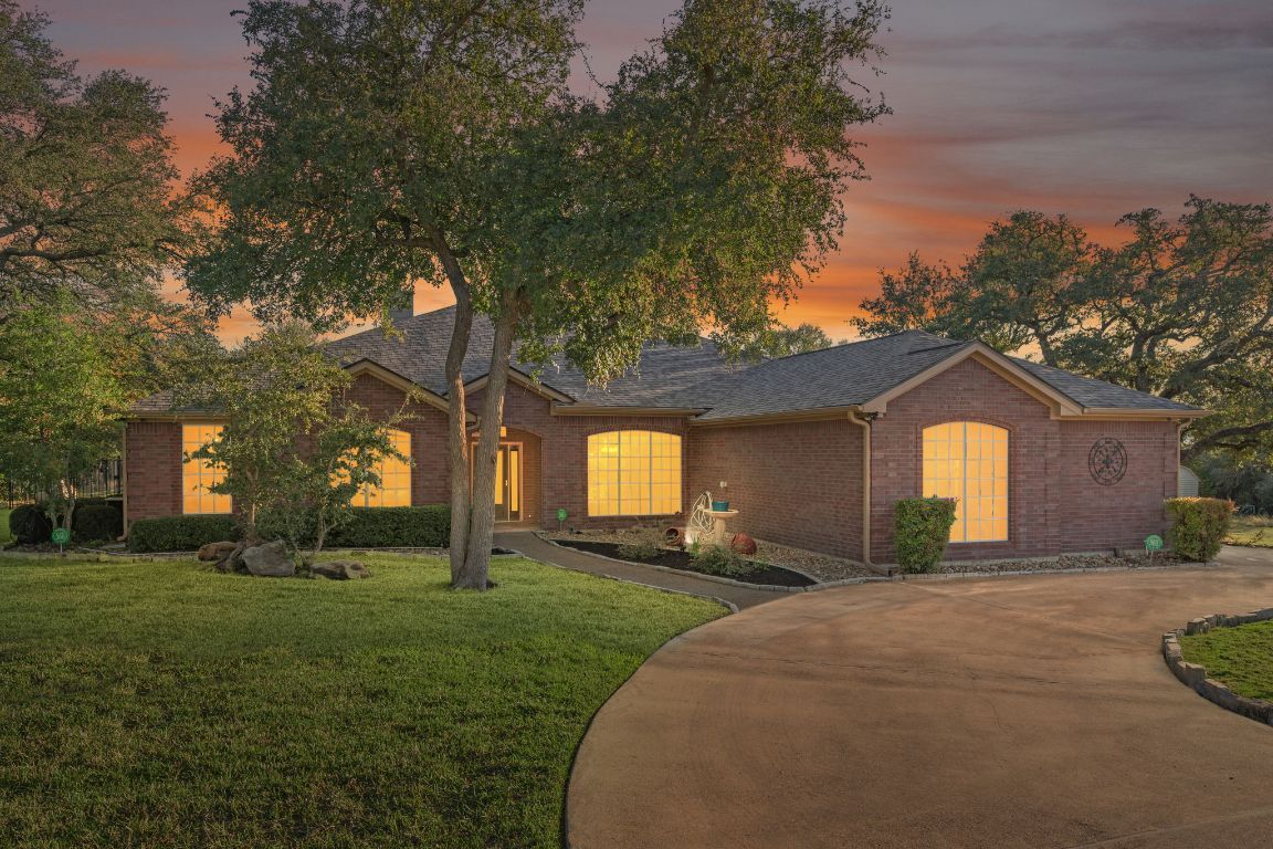 Property Photo: 686 Benchmark Trail TX 76513