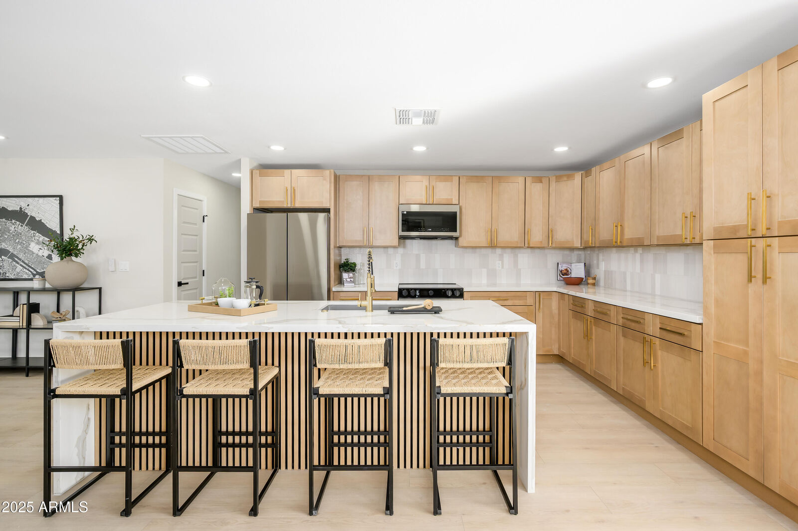 Property Photo: 1407 E Wesleyan Drive AZ 85282