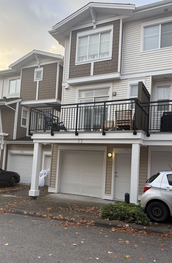 19433 68 Avenue 77  Surrey BC V4N 6M8 photo