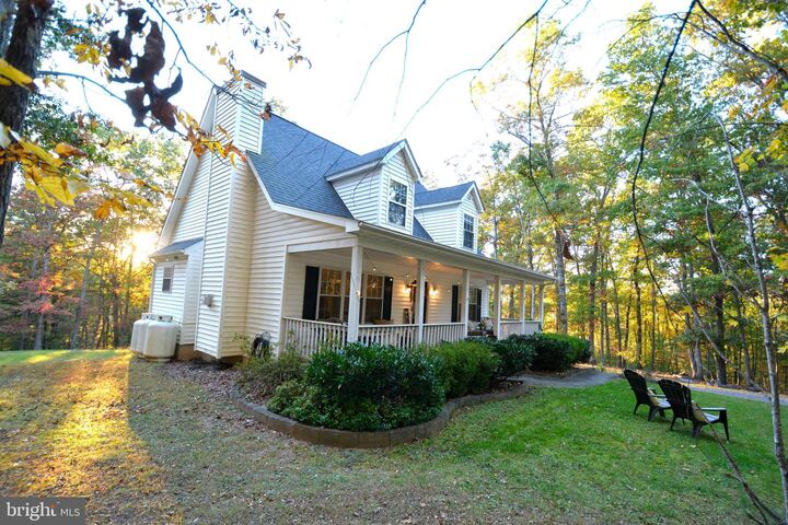 Property Photo:  160 Country Squire Lane  VA 22603 