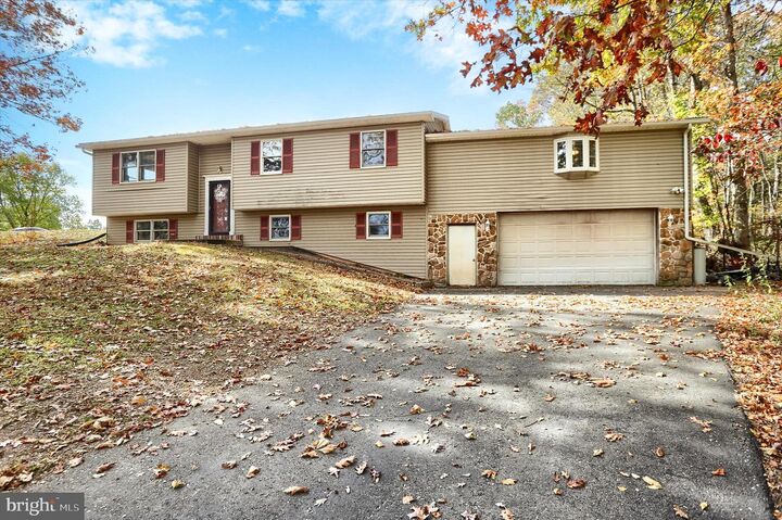 Property Photo: 50 David Drive PA 17032