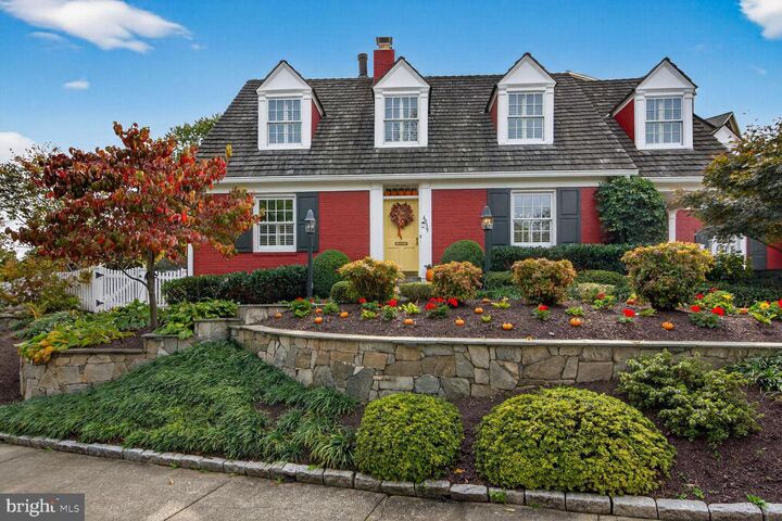 6039 Edgewood Terrace  Alexandria VA 22307 photo