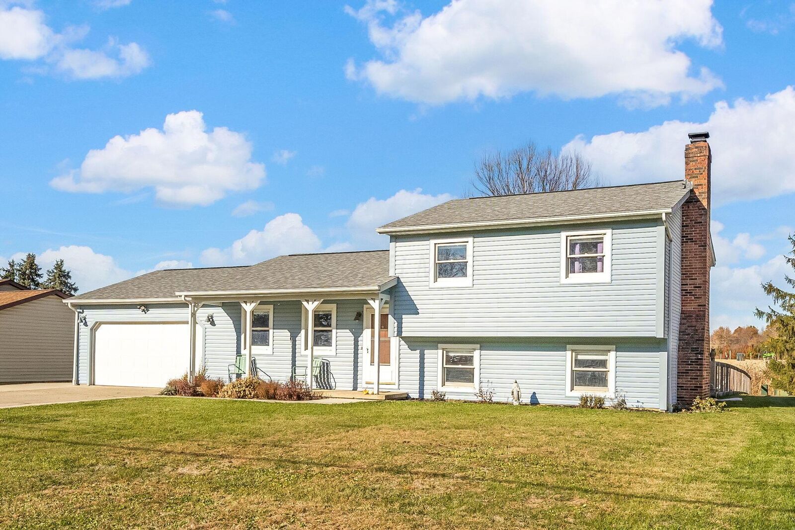 Property Photo:  728 Cheshire Road  OH 43074 