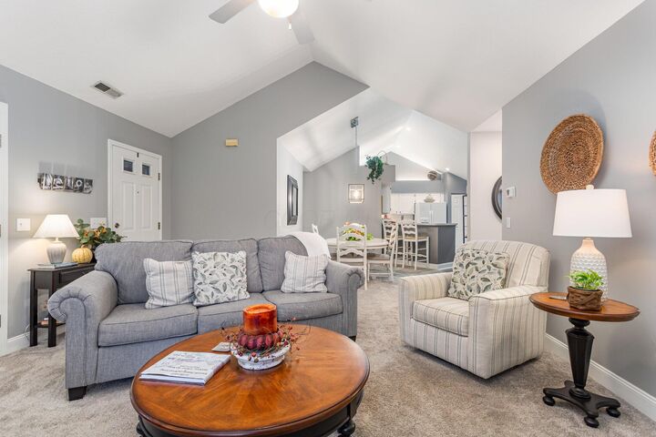 Property Photo:  95 Green Lane  OH 43147 