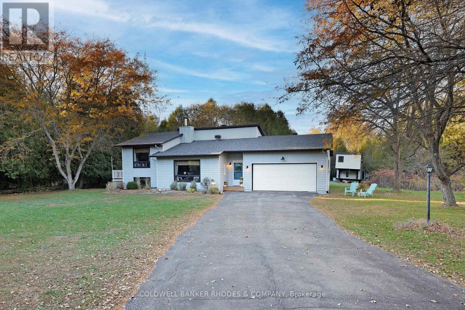 Photo de la propriété:  376 Lake Park Road  ON K7C 3P2