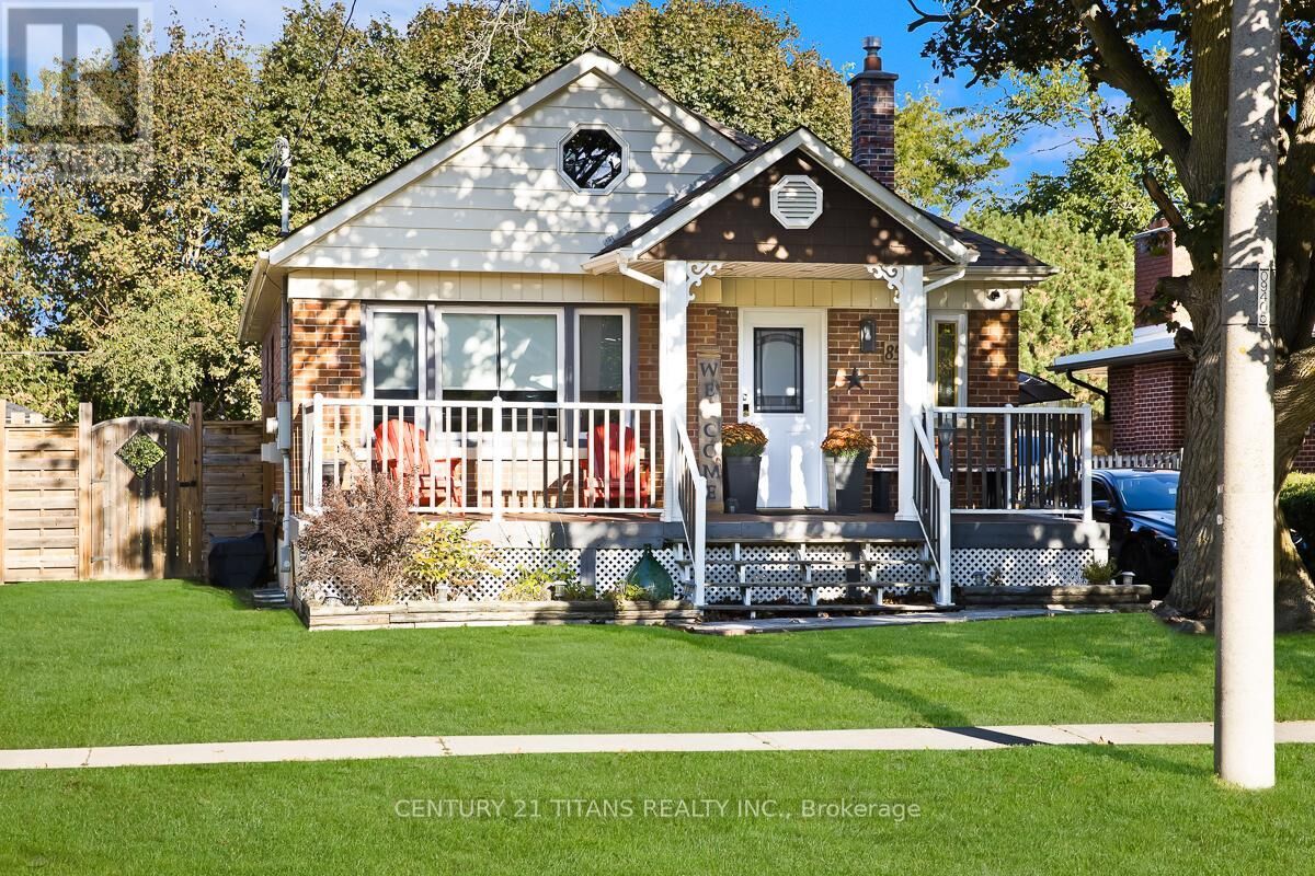 Property Photo:  857 Masson Street  ON L1G 5B1 