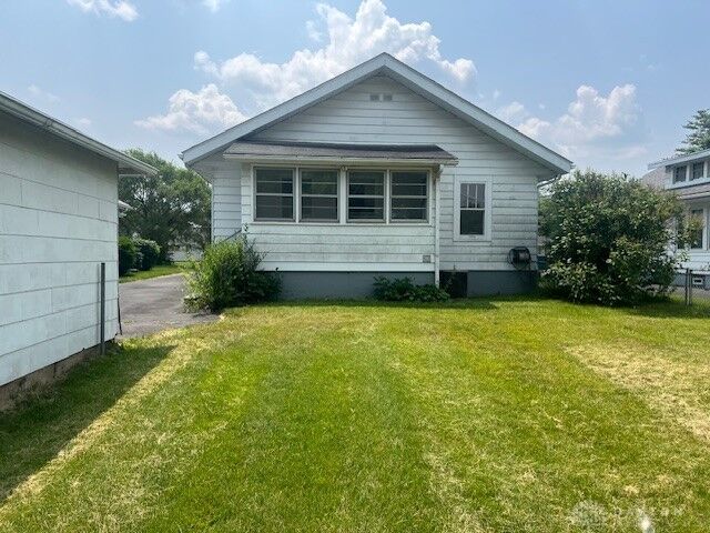 Property Photo:  2211 Erie Avenue  OH 45042 