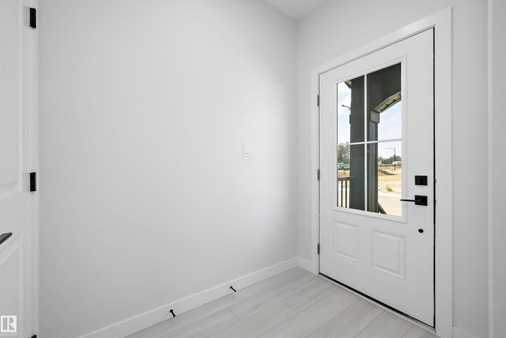 Property Photo:  2109 Crossbill Lane NW  AB T5S 0W3