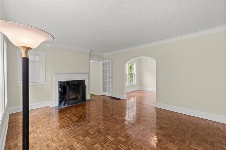 Property Photo: 1098 Cascade Circle SW GA 30311