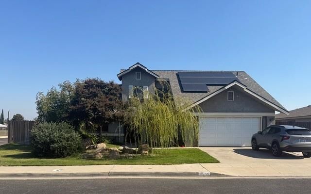 3605 Phillip Avenue  Clovis CA 93612 photo