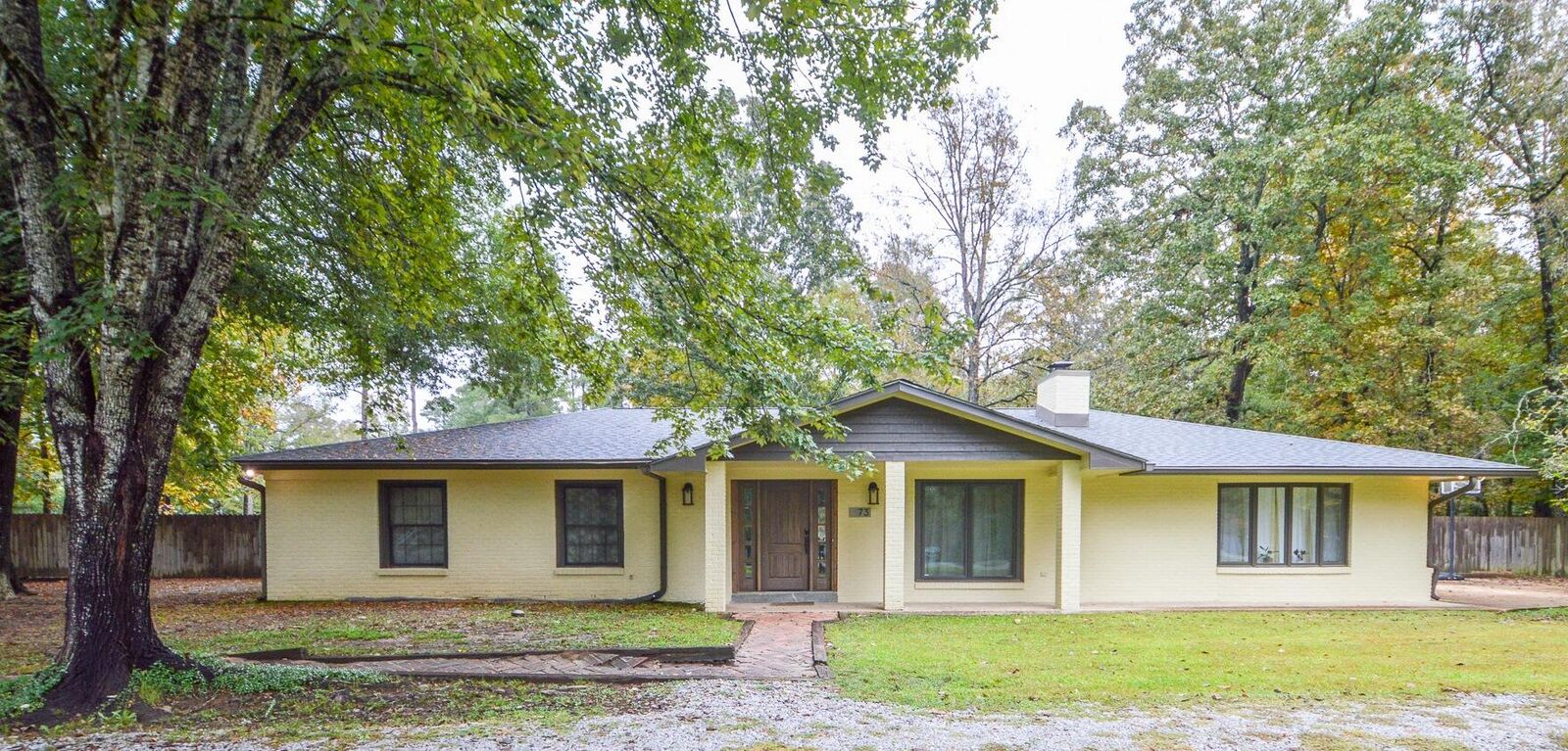 Property Photo: 73 Lisa Ln MS 39759
