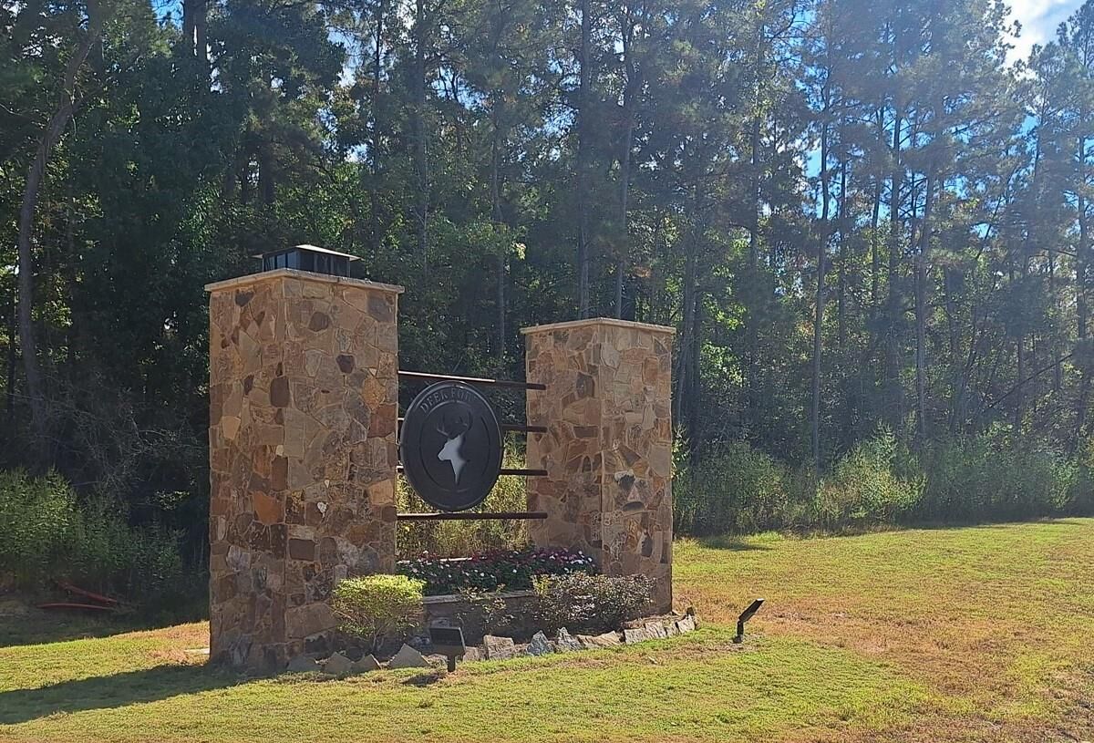 Property Photo:  137 Iron Horse Road  TX 77378 