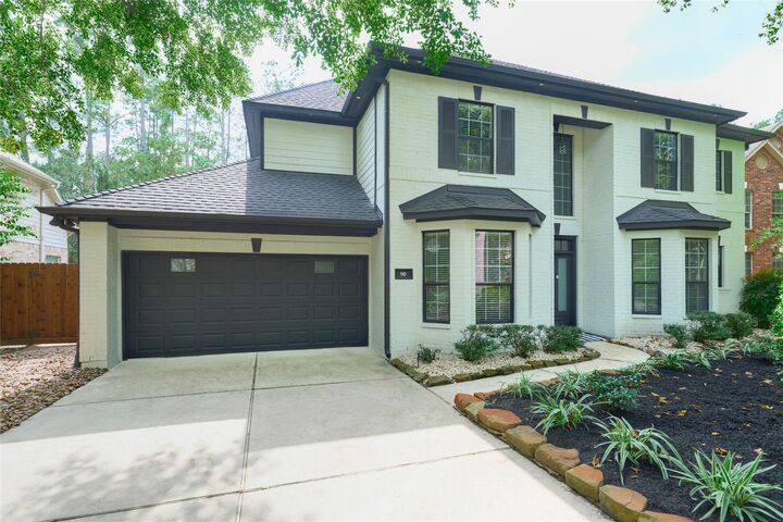 Property Photo: 90 S Goldenvine Circle TX 77382