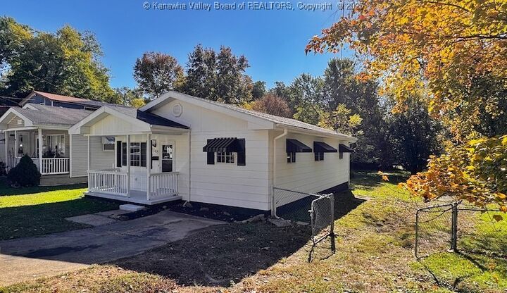 Property Photo: 148 N Walnut Street WV 25705