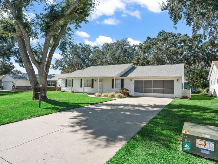 Property Photo: 1003 Dundee Circle Circle FL 34788