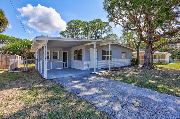 Property Photo:  7132 Oelsner Street  FL 34652