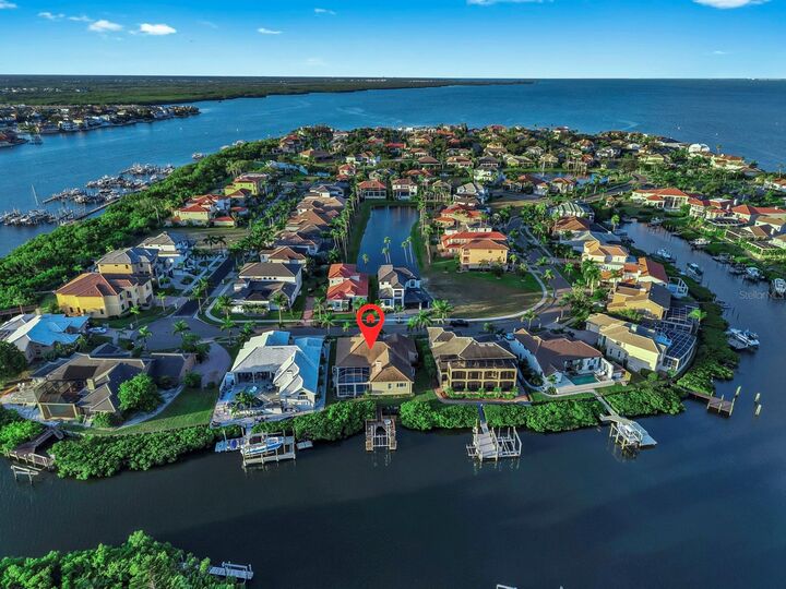 Property Photo:  1309 Alhambra Drive  FL 33572