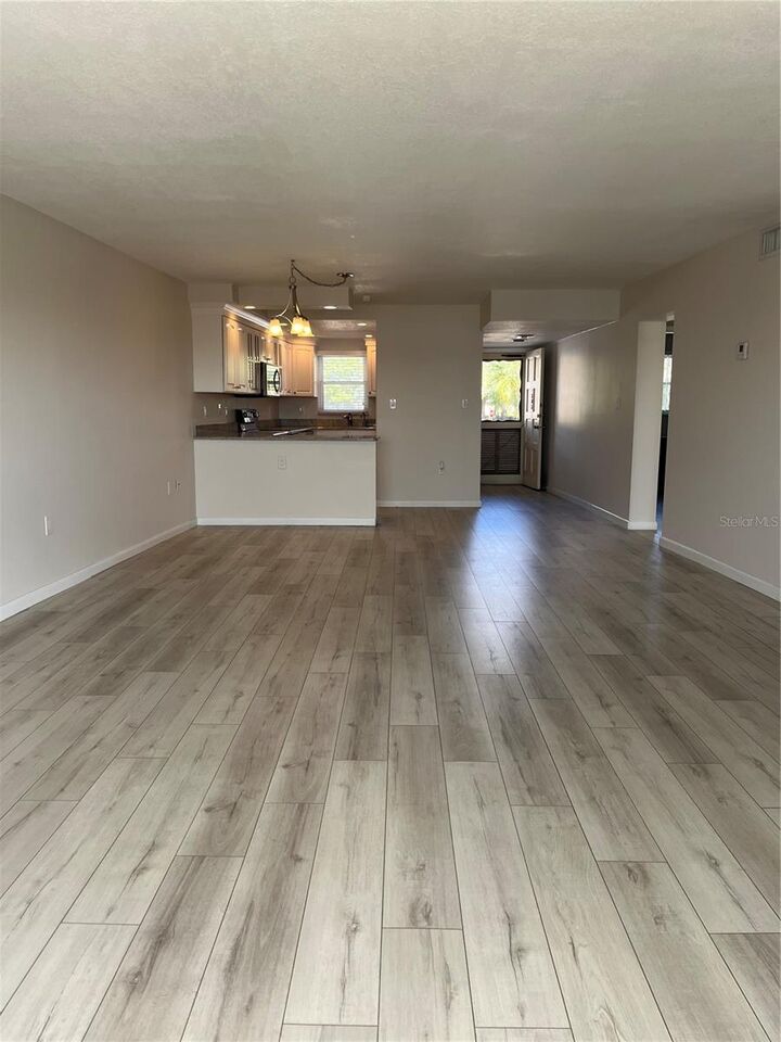 Property Photo:  601 N McDonald Street 303  FL 32757