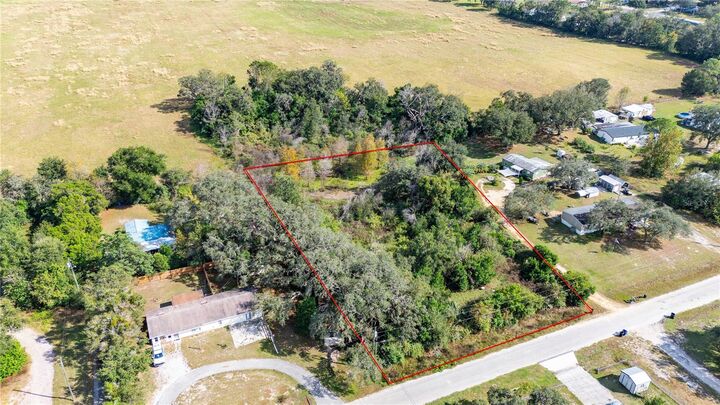 Property Photo: 9630 Starline Drive FL 33525