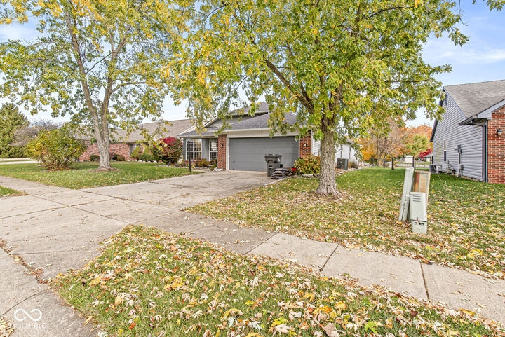 Property Photo: 1555 Warren Lake Court IN 46229