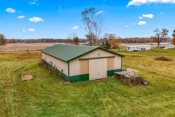 Property Photo: 7534 Robins Road MI 49242